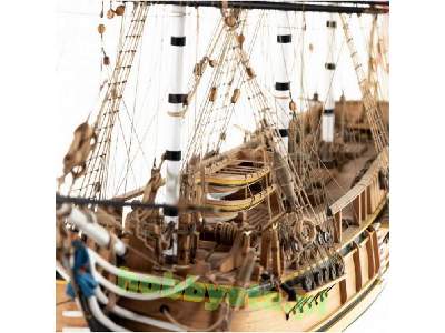 HMS Bounty - image 8