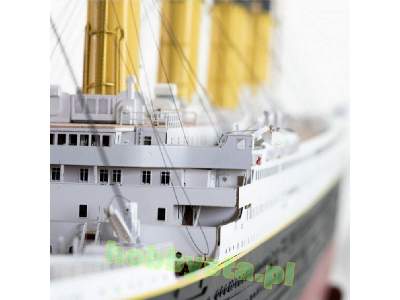RMS Titanic - 160 - image 13