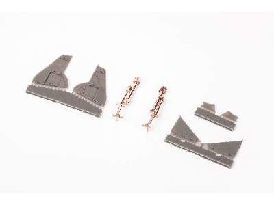 Tempest Mk. II undercarriage legs BRONZE 1/48 - Eduard - image 4