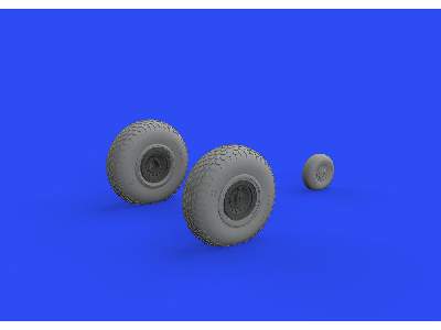 B-17 wheels cross tread 1/48 - Hk Models - image 2