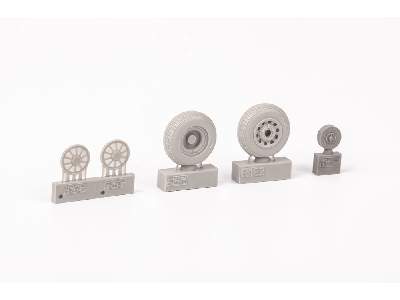 P-51D wheels block tread 2 1/48 - Eduard - image 4