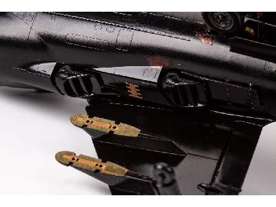 Harrier GR.1 1/48 - Kinetic - image 11