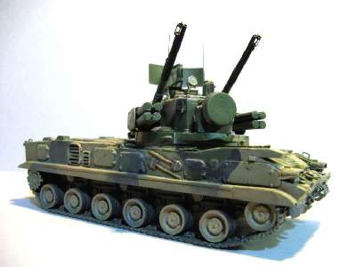 2S6M Tunguska Soviet self-propelled air defence system - image 4