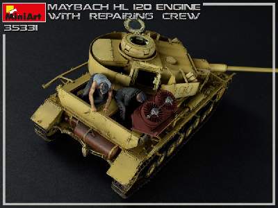 Maybach Hl 120 Engine For Panzer Iii/iv Family With Repair Crew - image 17