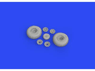 B-17 wheels block tread 1/48 - Hong Kong Models - image 5