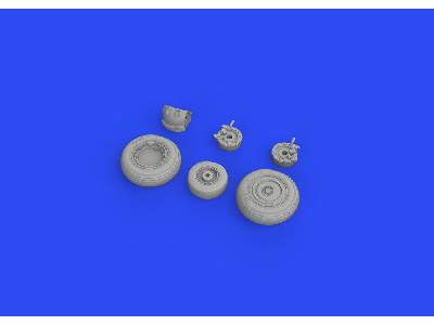 Su-27 wheels 1/48 - Great Wall Hobby - image 3