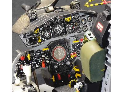F-104 G Cockpit - image 7