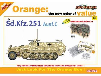 Sd.Kfz.251 Ausf.C + German Infantry in Action 1941-42 Figure Set - image 1
