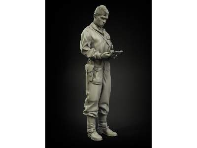 Soviet Tank Commander - image 3