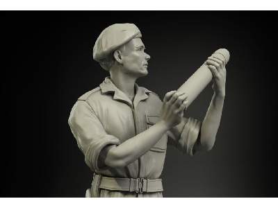 British Rac North Africa Loading 75mm Ammo Soldier No.2 - image 1
