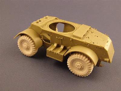 Road Wheels For Armoured Car Staghound - image 2