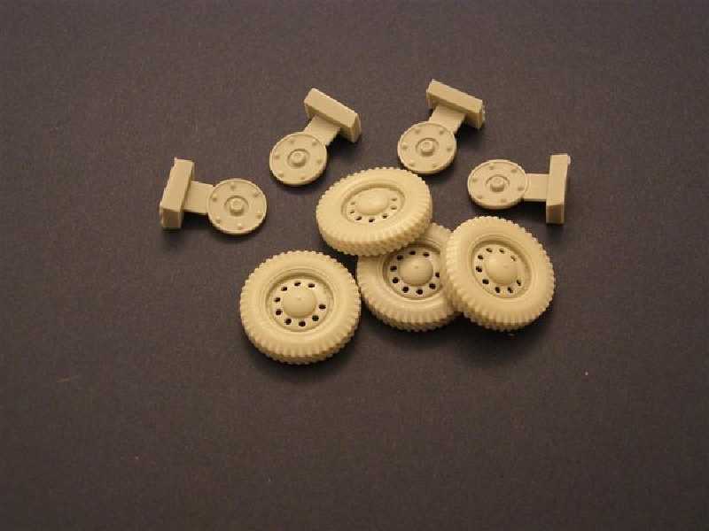 Road Wheels For Scout Car Dingo - image 1