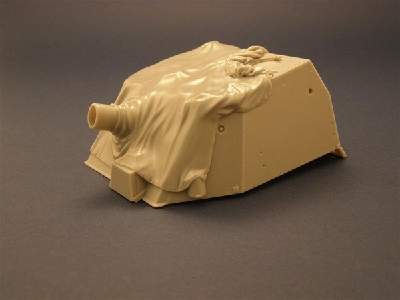 Sturmpanzer Iv Brummbar With Canvas Cover - image 1