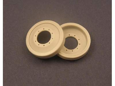 Spare Wheels For British Mbt Challenger 2 - image 2