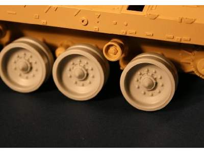 Road Wheels For Mbt Challenger 2 - image 3