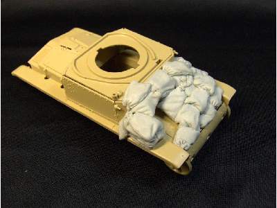 Sand Armor For Fiat 13/40 (Tamiya Kit) - image 4