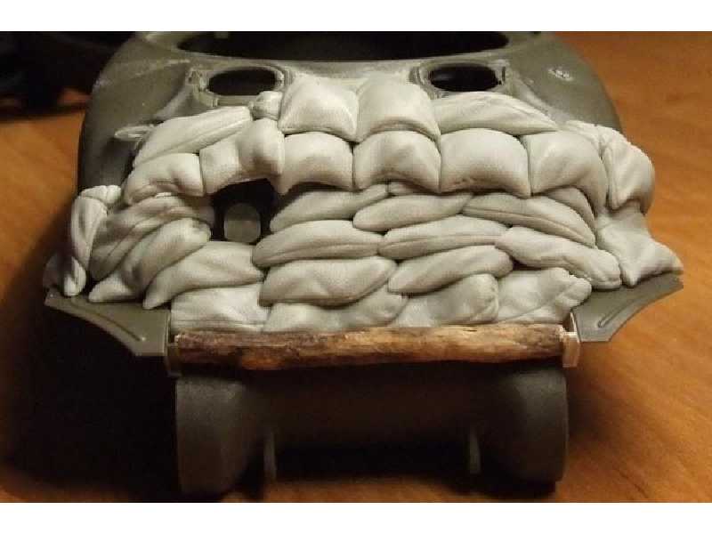 Sand Armor For M4a1 Sherman Tanks (Early Hull) - image 1