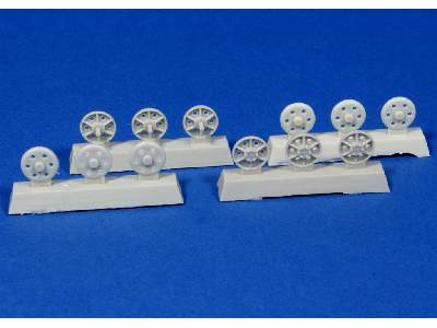 Steel Return Rollers For Stug Iii (Pattern A) - image 2