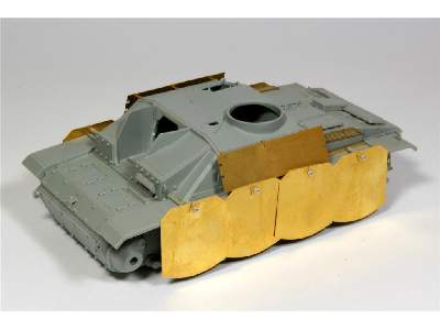 Late Schurzen For Stug Iii G - image 4