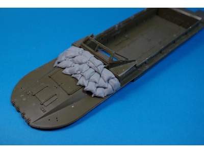 Sand Armor For Dukw - image 2