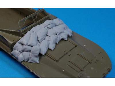 Sand Armor For Dukw - image 3