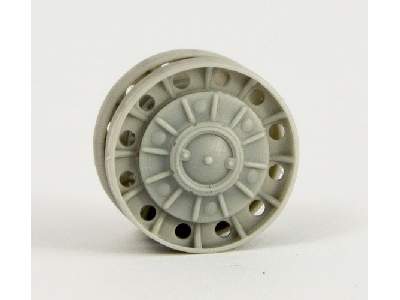 Road Wheels Kv-i/Ii (Early Pattern) - image 1