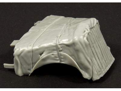 Opel Blitz Engine Deck With Canvas Cover (Tamiya Kit) - image 3