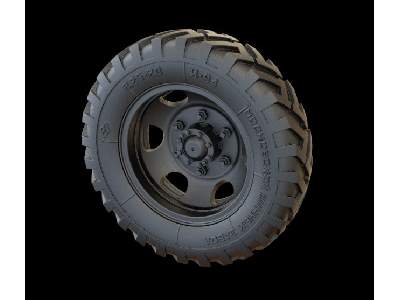 Zis-151 Road Wheels (Omskij Zavod) - image 2