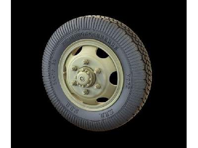 Zis-151 Road Wheels (Jaroslavskij Zavod) - image 1