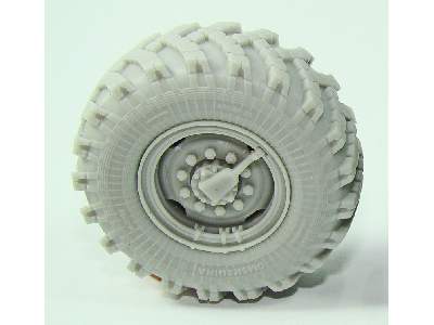 Kamaz 4320 Road Wheels - image 4