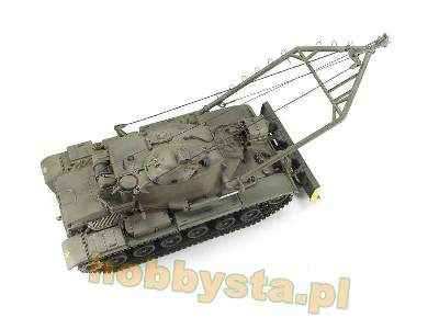 Combat Engineer Vehicle M728 - image 5