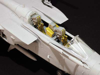 Panavia Tornado ECR  - image 9