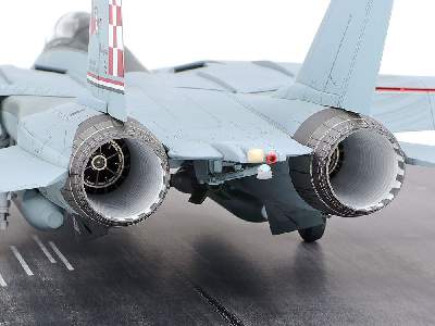 Grumman F-14A Tomcat (Late Model) Carrier Launch Set - image 19