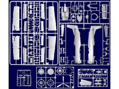 North American T-28B Trojan - image 2