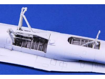 F-16mlu Wheel Bays (For Revell Kit) - image 1