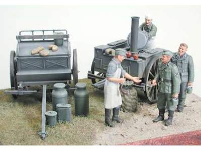 German Field Kitchen Scenery - image 1