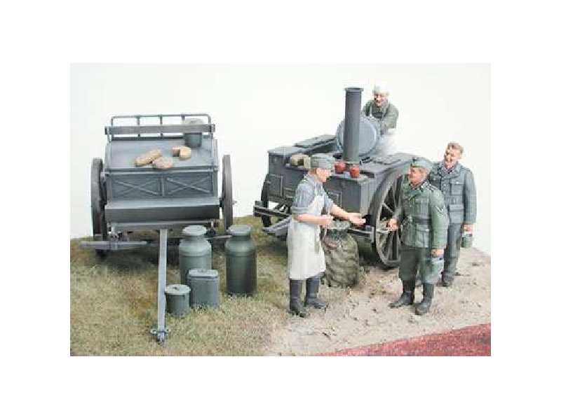 German Field Kitchen Scenery - image 1