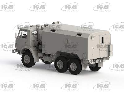 Soviet Six-wheel Army Truck With Shelter - image 5