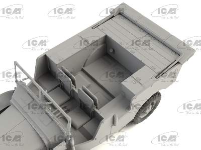 Laffly V15t WWII French Artillery Towing Vehicle - image 3