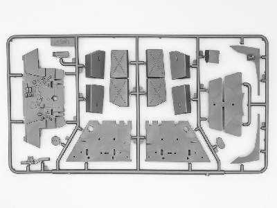 Pz.Kpfw.VI Ausf.B King Tiger late production with full interior - image 13