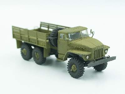 URAL-375 Army Truck - image 2