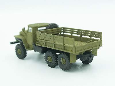 URAL-375 Army Truck - image 3