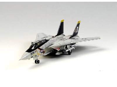 F-14A Tomcat VF-84 Jolly Rogers 1980 - image 3