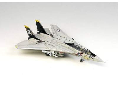F-14A Tomcat VF-84 Jolly Rogers 1980 - image 4