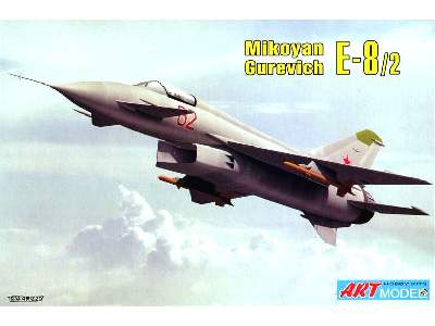 Mikoyan-Gurevich E-8/2 - experimental fighter - image 1