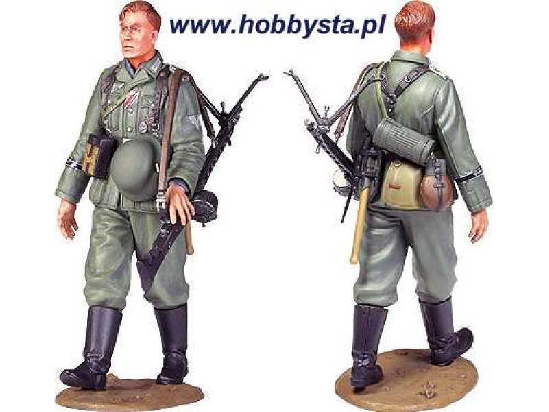 WWII Wehrmacht Infantryman (On Maneuver) - image 1