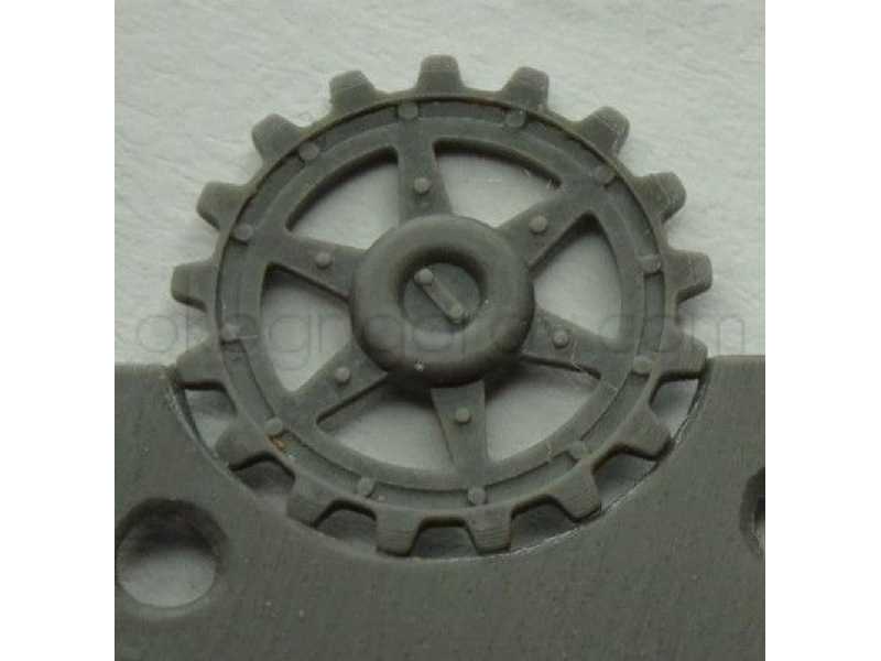 Sprockets For Pz.V Panther, 17 Tooth Type 1 (8 Per Set) - image 1