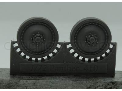 Wheels For Pz.V Panther, With 32 Bolts - image 1