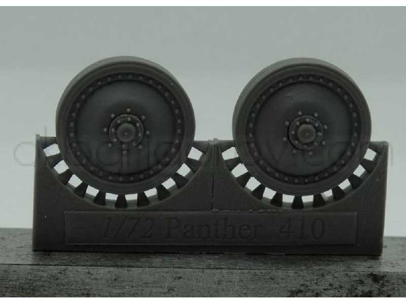 Wheels For Pz.V Panther, With 32 Bolts - image 1