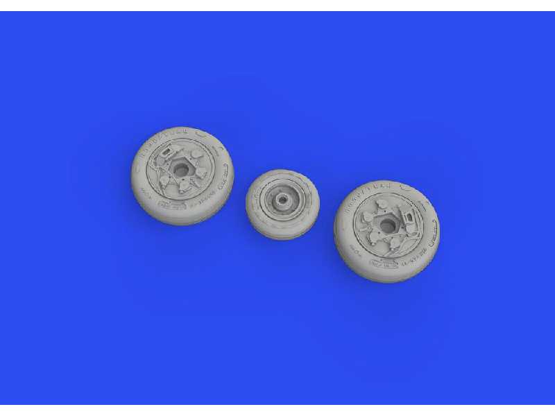 F-16 wheels early 1/48 - Tamiya - image 1